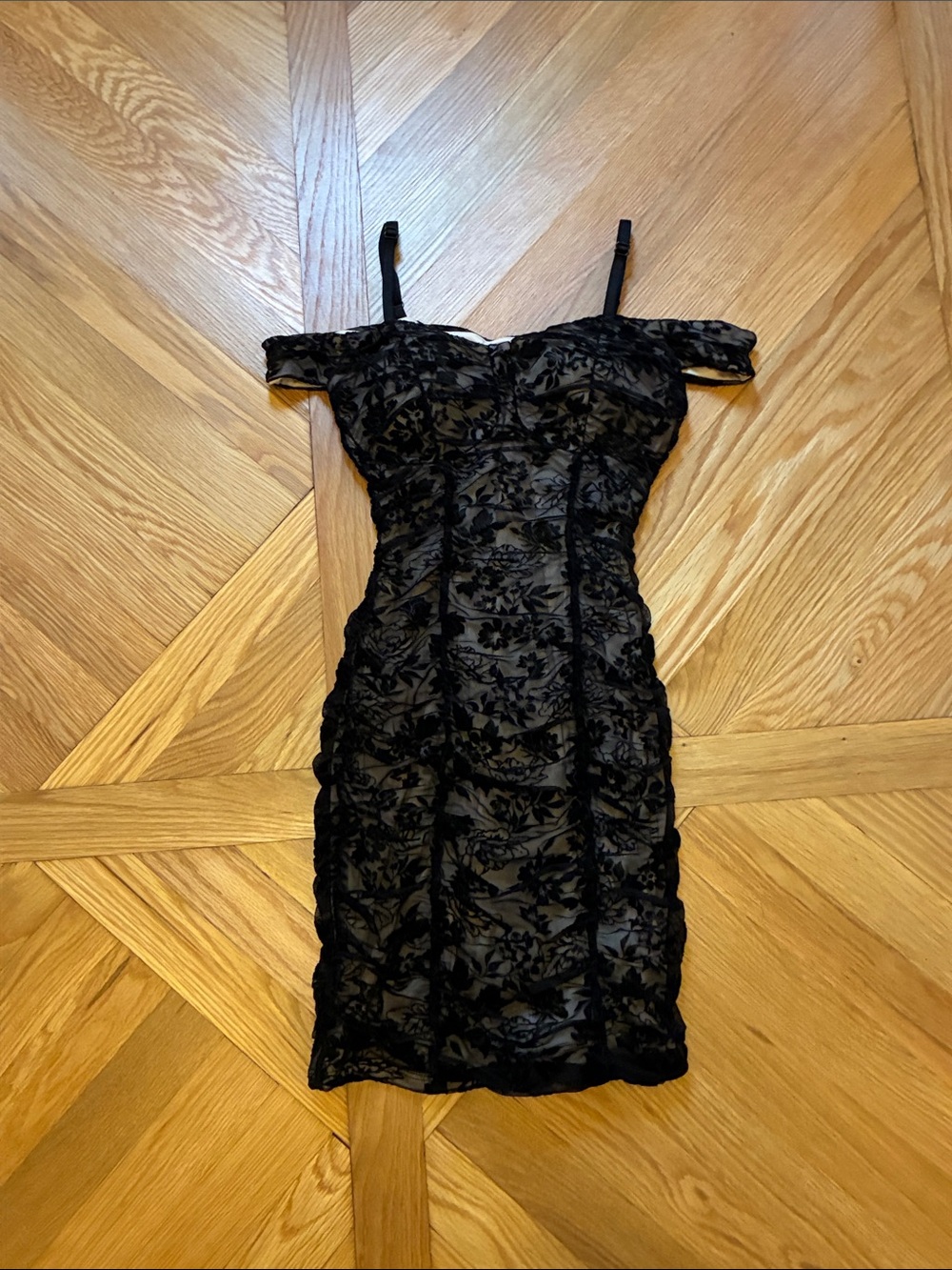 BCX lace off the shoulder cute dress